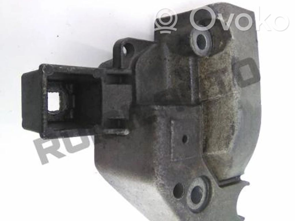 Renault Scenic I Engine mount bracket 