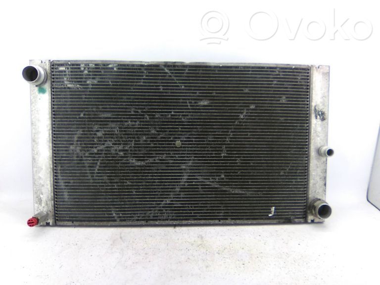Coolant radiator   NAOVISIVEL