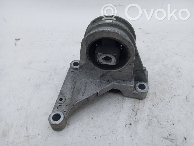 Engine mount bracket   NAOVISIVEL