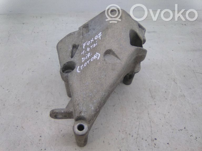 Engine mount bracket   045199207M
