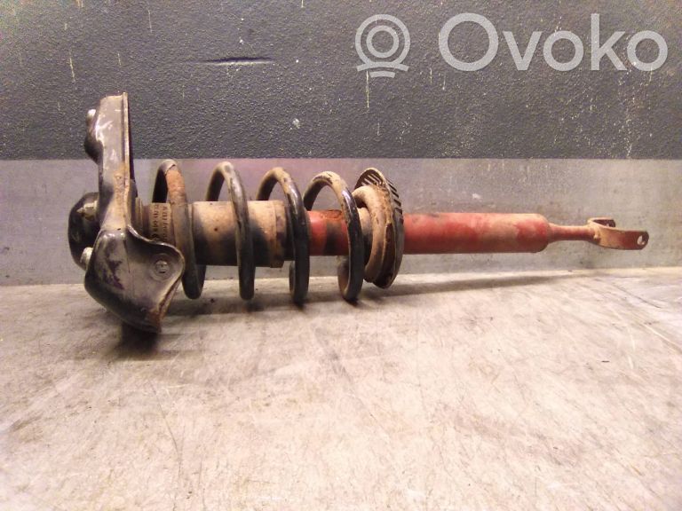 Audi A4 S4 B5 8D Etuiskunvaimentimen vaimennuskumi 