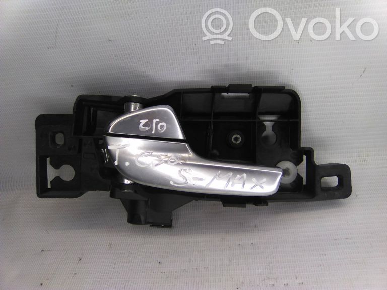 Manecilla externa puerta trasera   6M21U22601AD