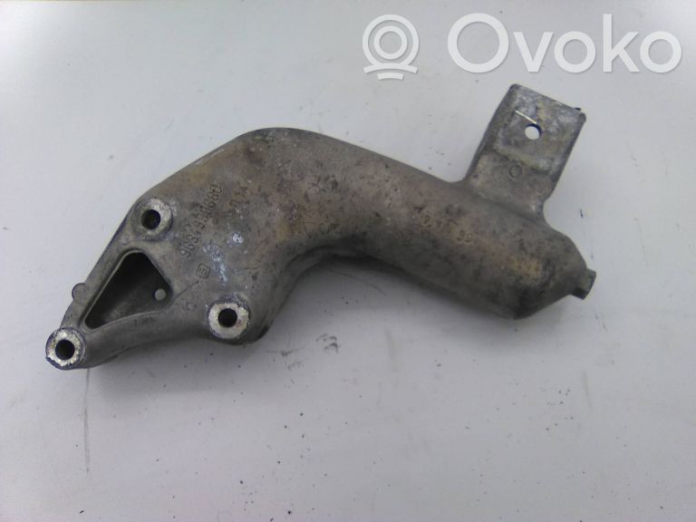 Engine mount bracket   9634999680