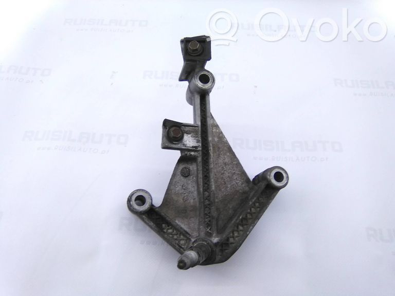 Renault Clio II Pārnesumkārbas spilvens 