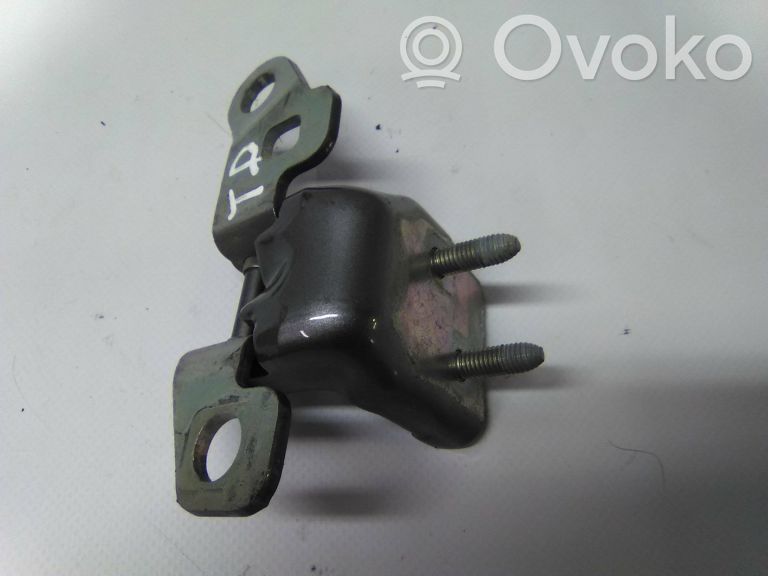Loading door upper hinge   416345B
