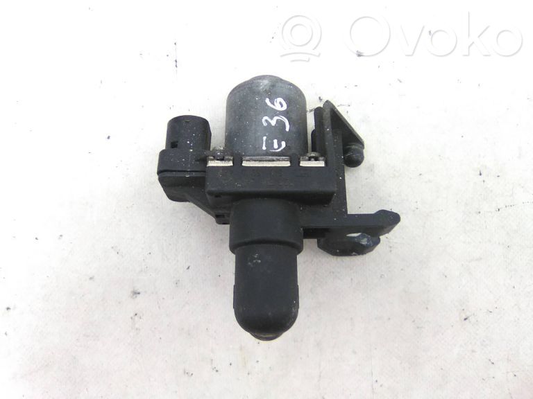 BMW 3 E36 Supapă control încălzitor lichid răcire 
