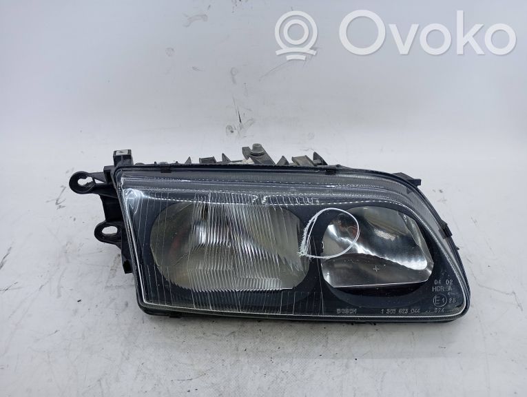 Mazda 626 Phare frontale 