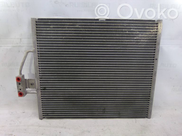 Radiateur condenseur de climatisation