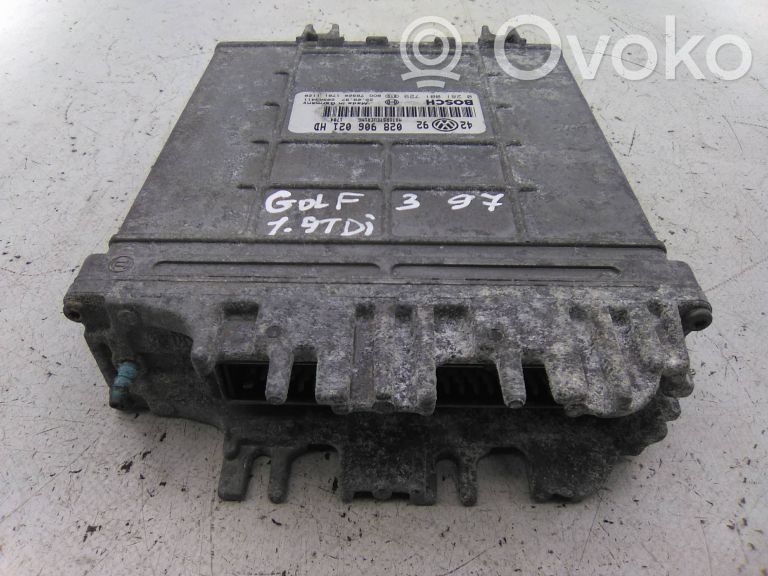 Volkswagen Golf III Engine control unit/module 