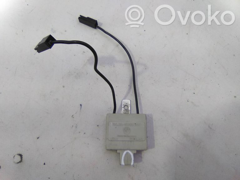 BMW 5 E34 Antenos stiprintuvas 