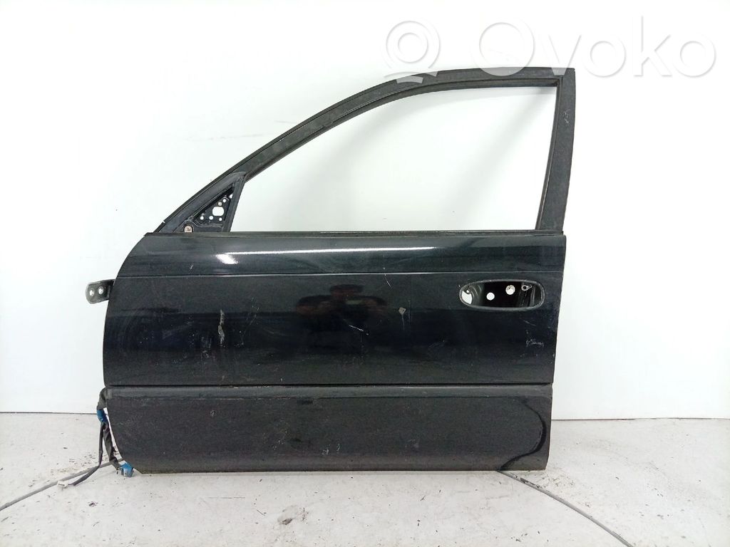 Toyota Corolla E110 Puerta delantera