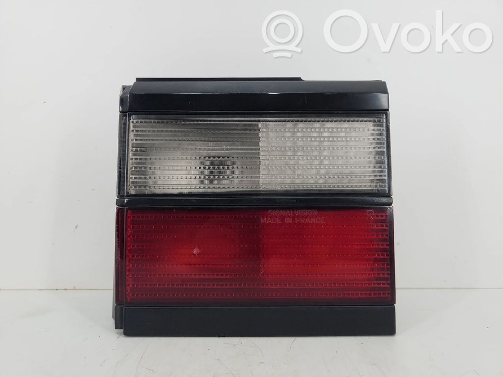 Volkswagen PASSAT Takaluukun takavalot 