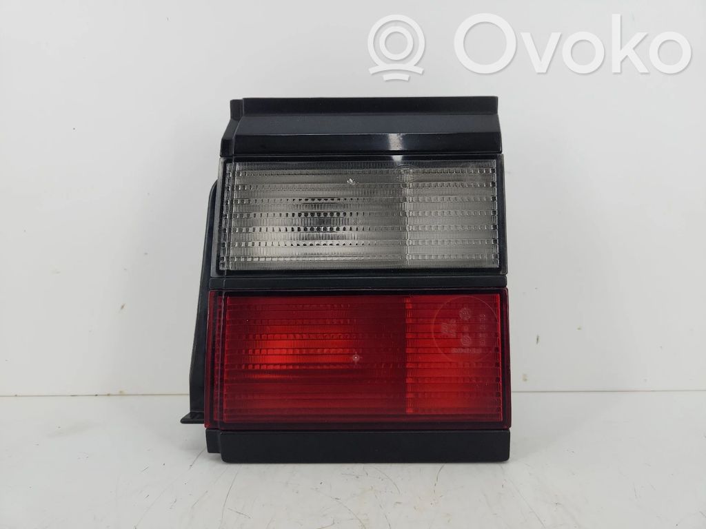 Volkswagen PASSAT B3 Luci posteriori del portellone del bagagliaio 