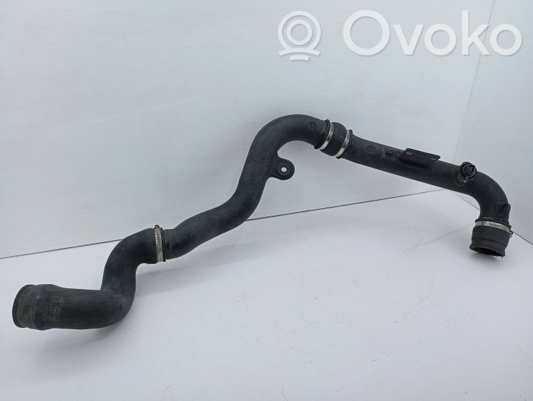 Audi A4 S4 B5 8D Furtun/conductă intercooler 