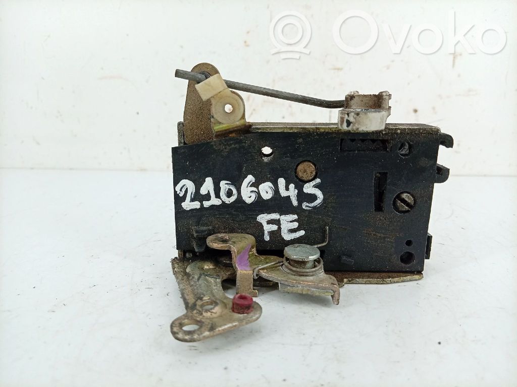Peugeot 309 Serrure de porte avant 