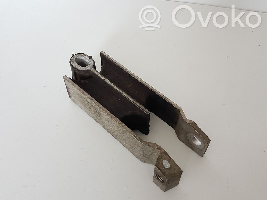 Engine mount bracket   9487476,9487476