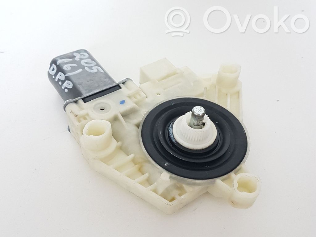 Mercedes-Benz C W205 Silnik regulatora szyby drzwi przednich 