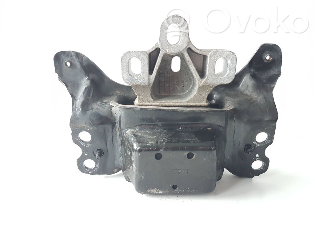 Volkswagen PASSAT B8 Gearbox mount 