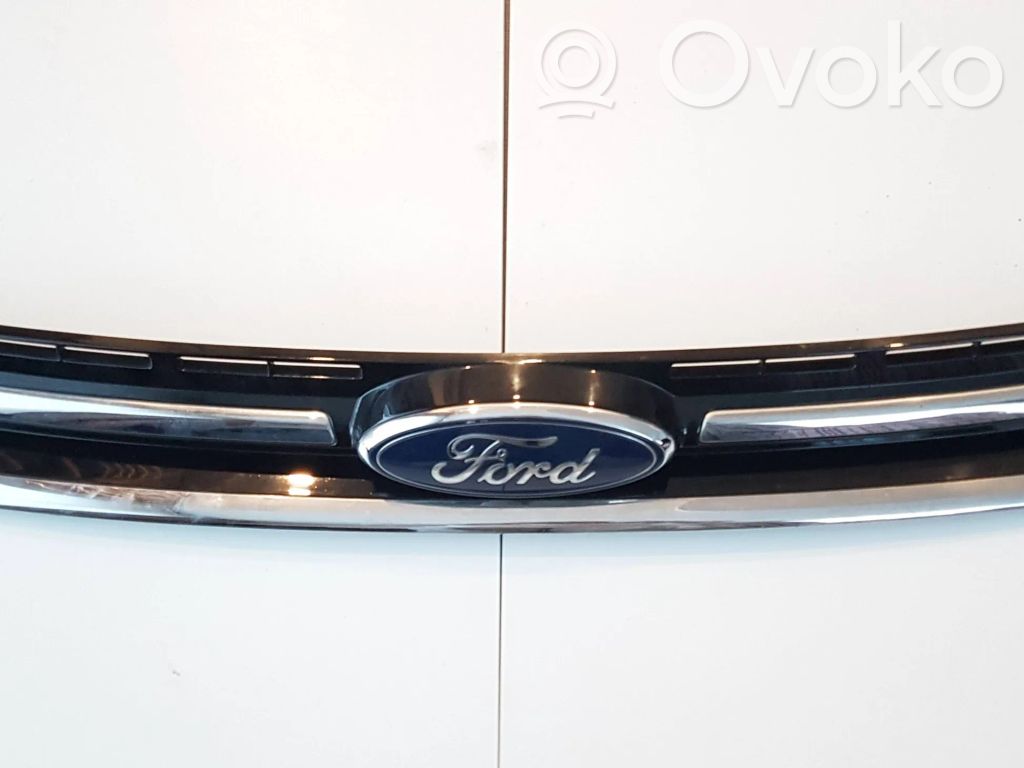 Ford Kuga II Front grill 