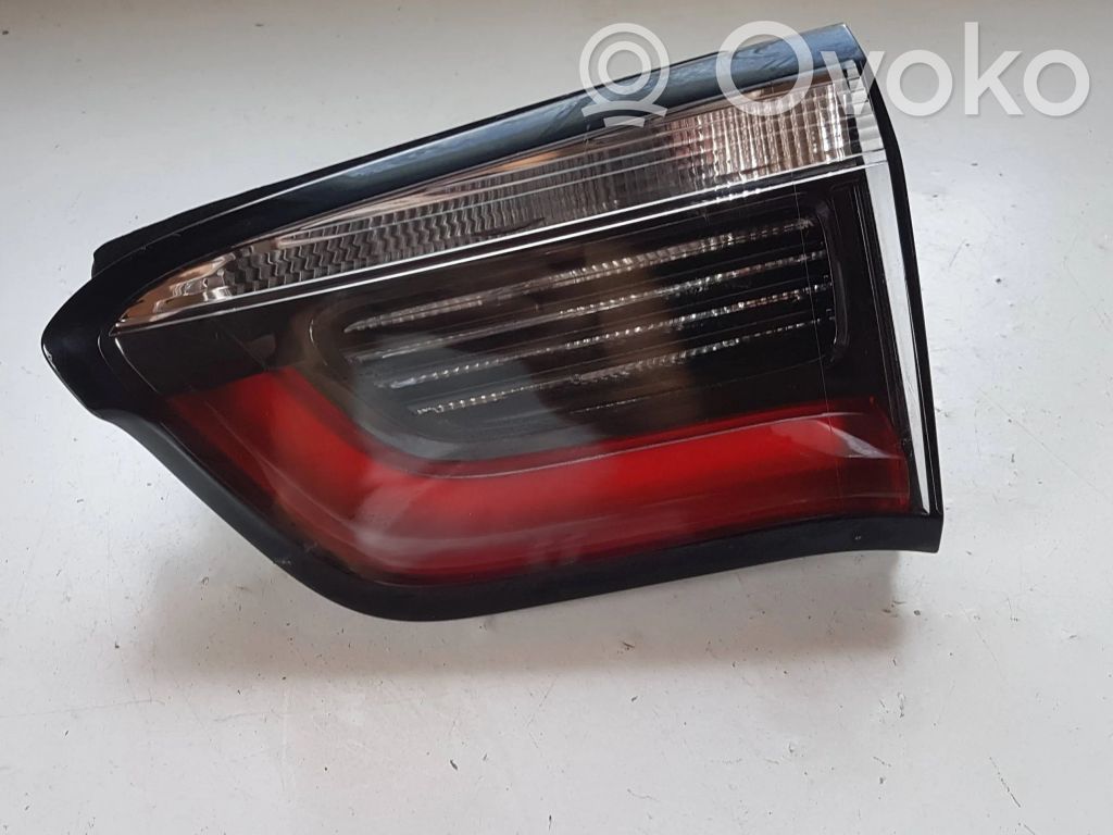 Jeep Compass Lampy tylnej klapy bagażnika 