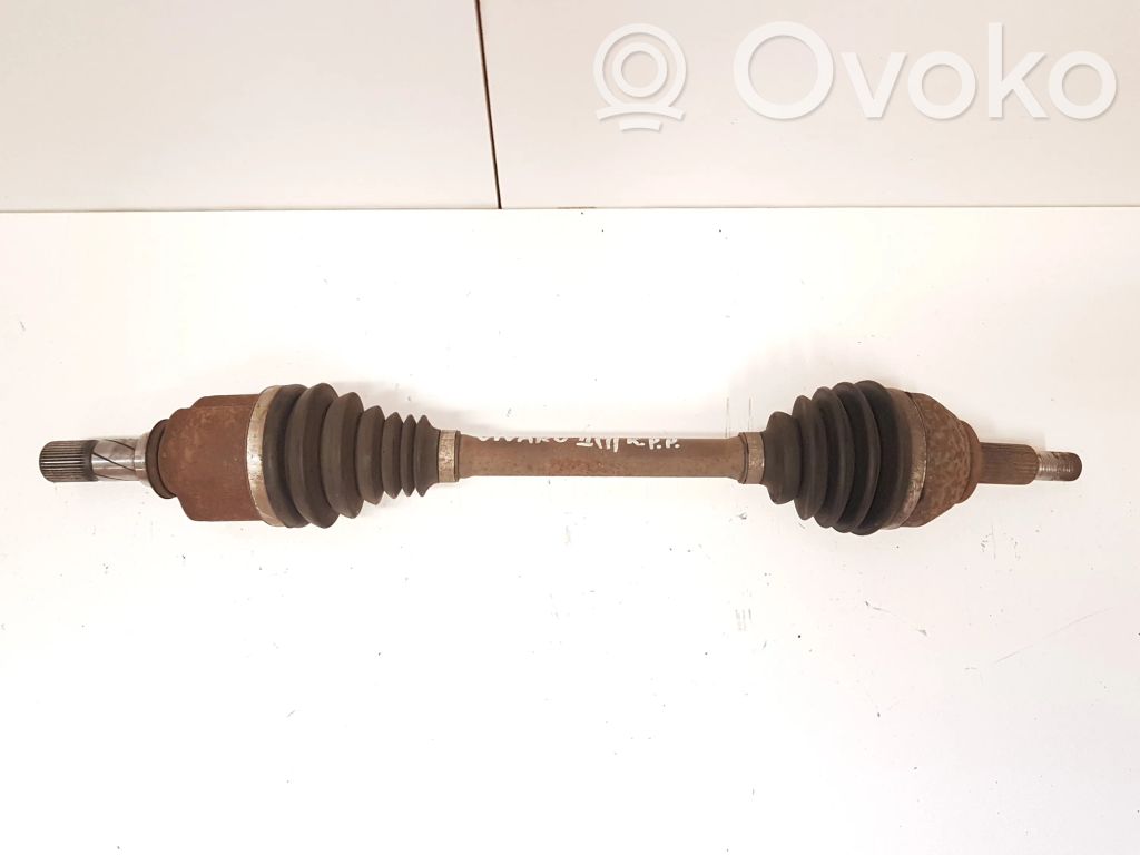 Opel Vivaro Półoś przednia 