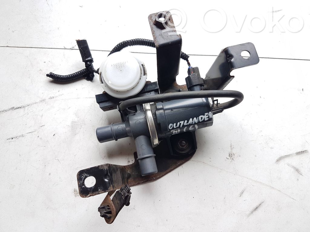 Mitsubishi Outlander Pompa cyrkulacji / obiegu wody 