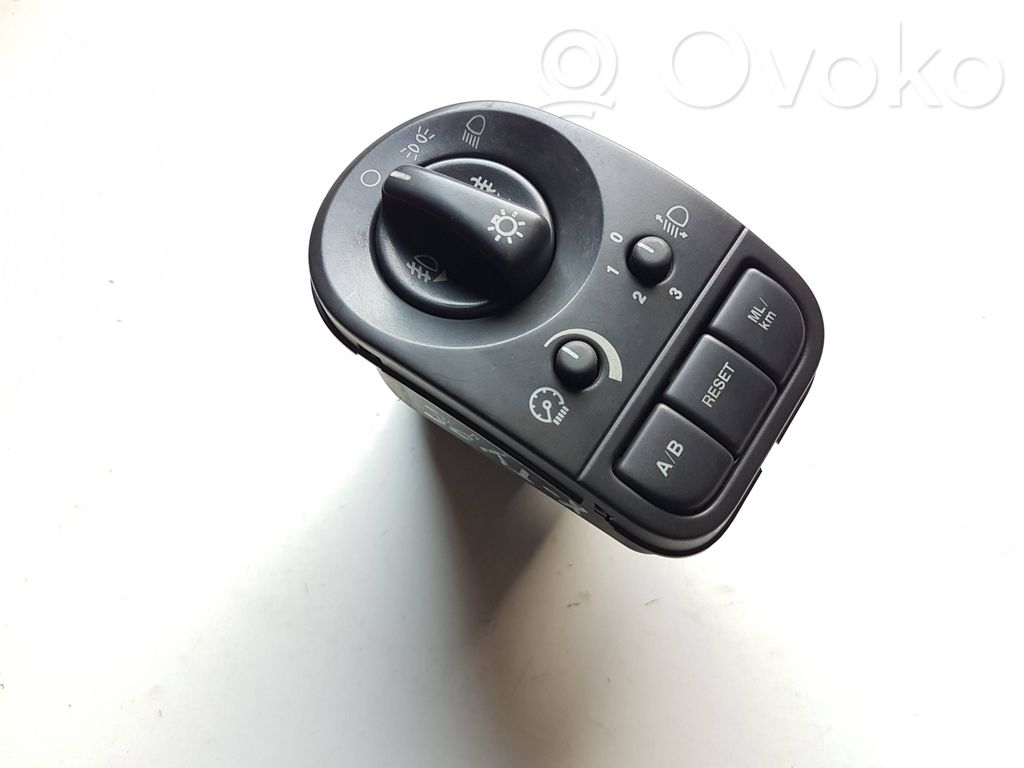 Jaguar X-Type Light switch 