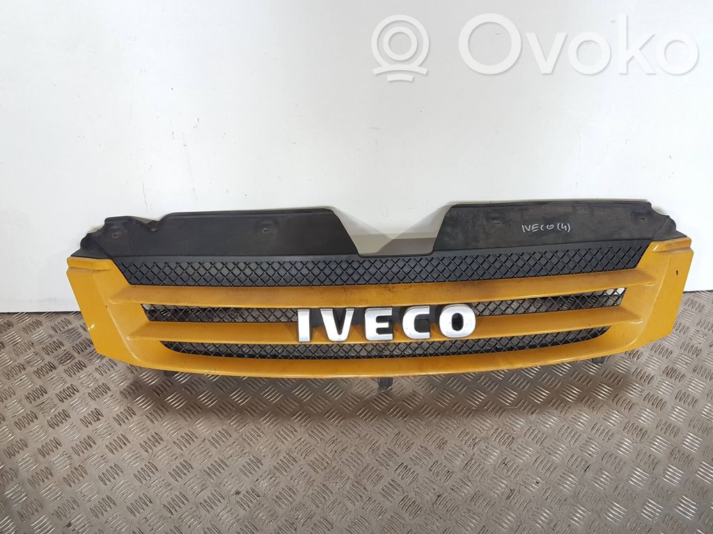 Iveco Daily 35 - 40.10 Etusäleikkö 