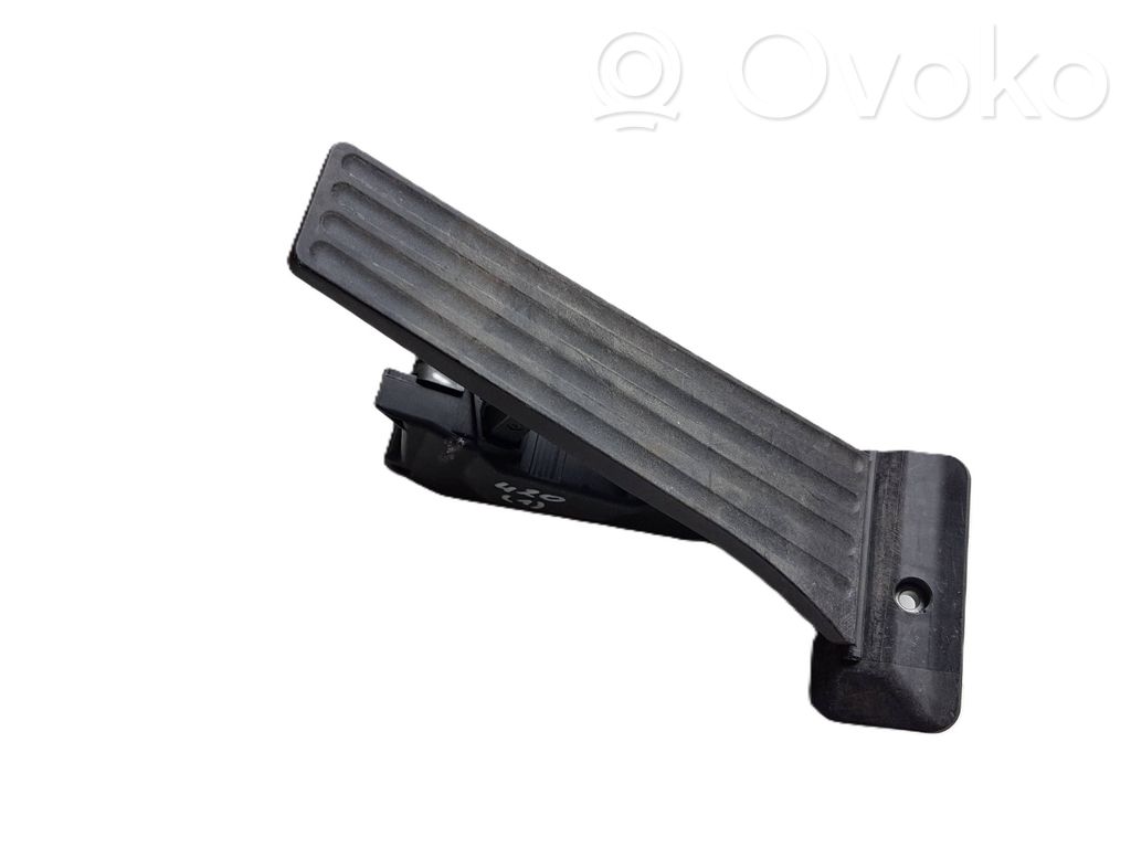 BMW 4 F32 F33 Akceleratoriaus pedalas 