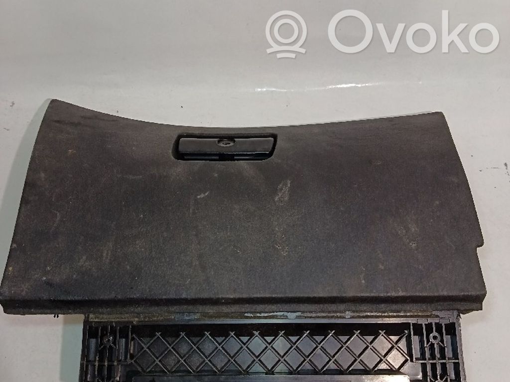 BMW 3 E46 Glove box 