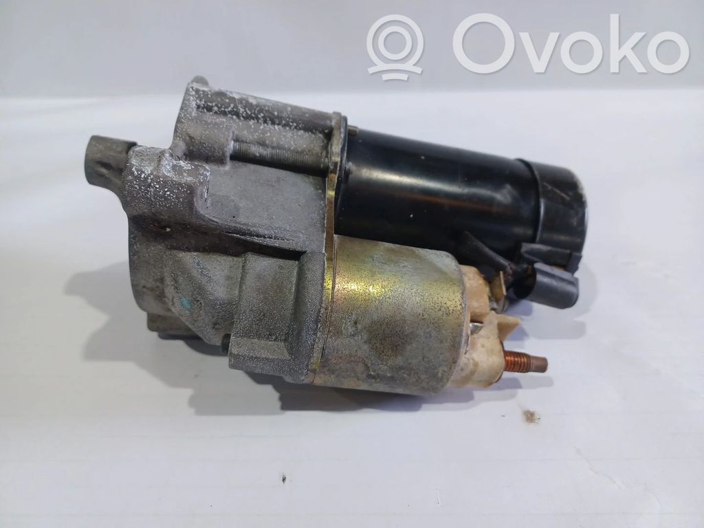 Starteris   D6RA100