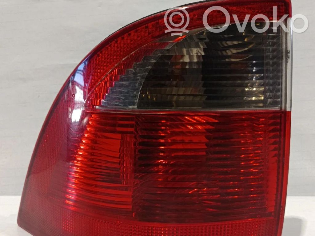 Tailgate rear/tail lights   5142252