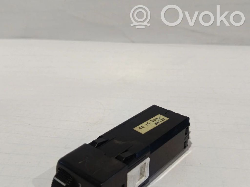 Sēdekļu apsildes slēdzis   4616504