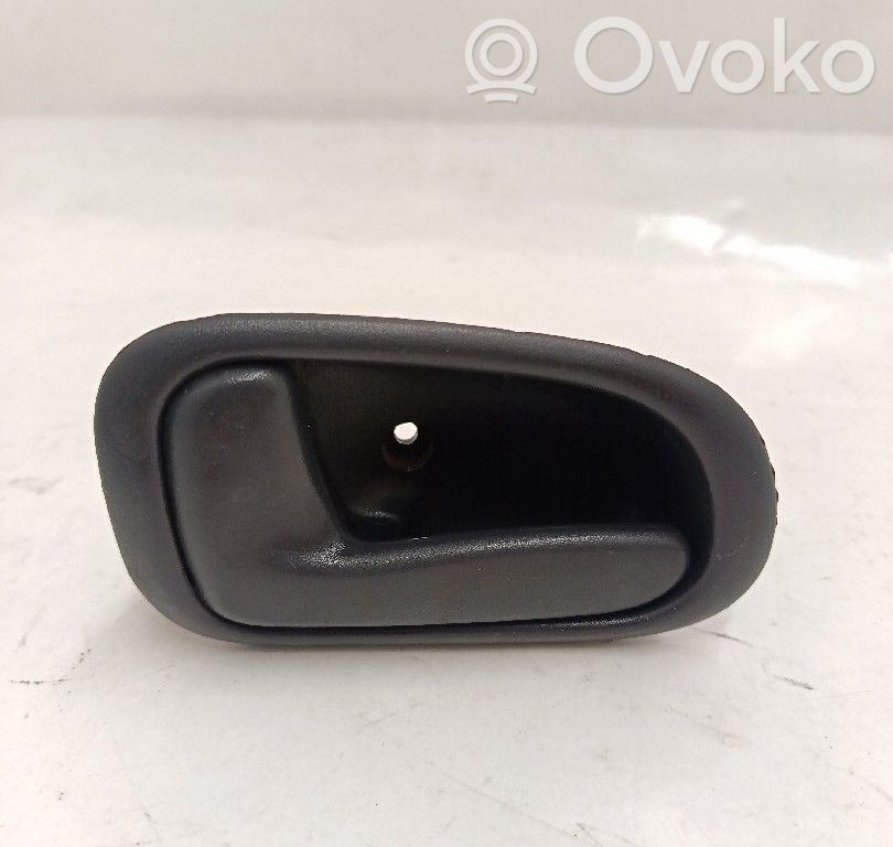 Manecilla interna puerta delantera   6920612140