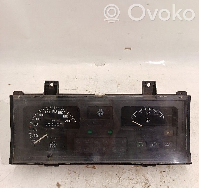 Renault Clio I Speedometer (instrument cluster) 