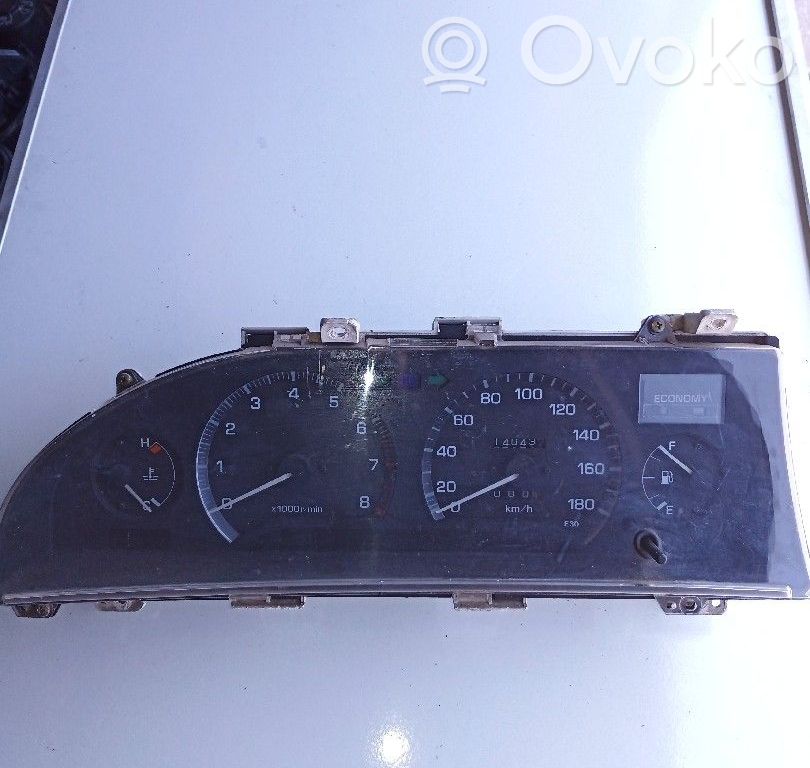 Toyota Corolla E90 Speedometer (instrument cluster) 