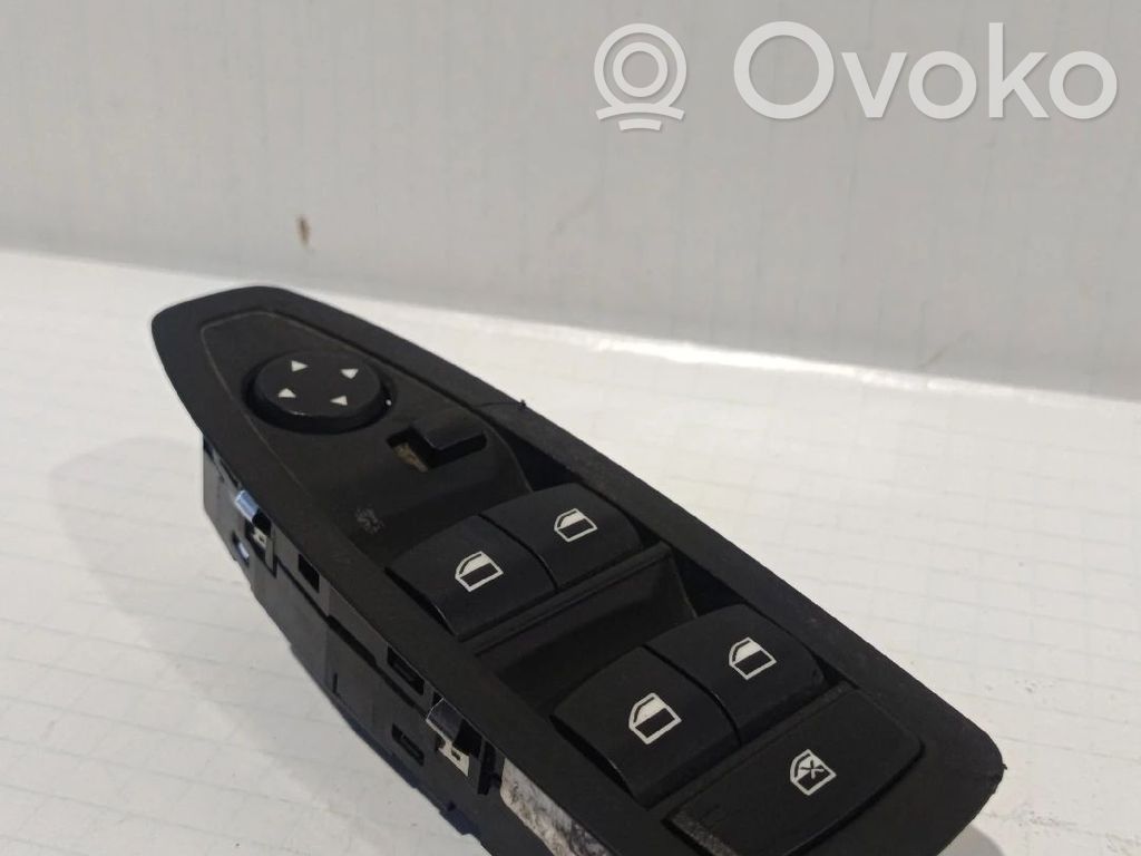 Electric window control switch   920810802