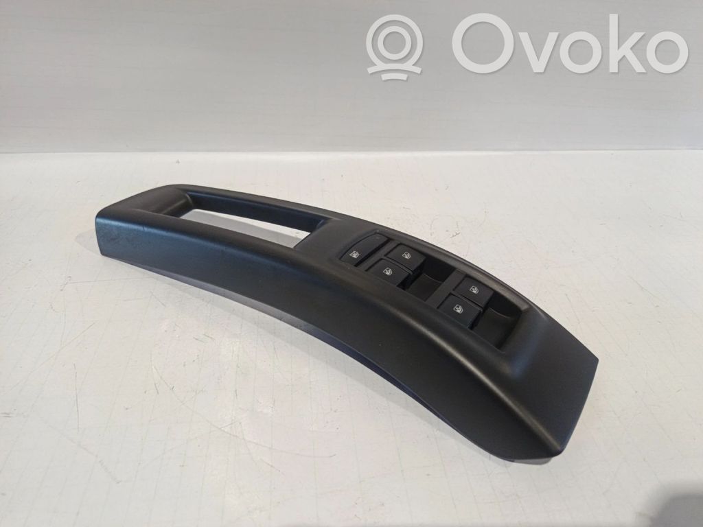 Electric window control switch   13266040