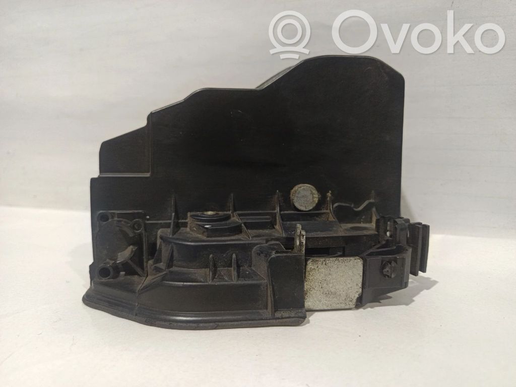 Cerradura de puerta delantera   7202146,4389474,51214389474,51217036170,51217059974,51217154626,51217154628,51217167068,51217167074,51217202146,51217229466,51217276682,51217318424,7036170,7059974,7154626,7154628,7167068,7167074,7202146,7229466,7276682,7318424,A51217167074
