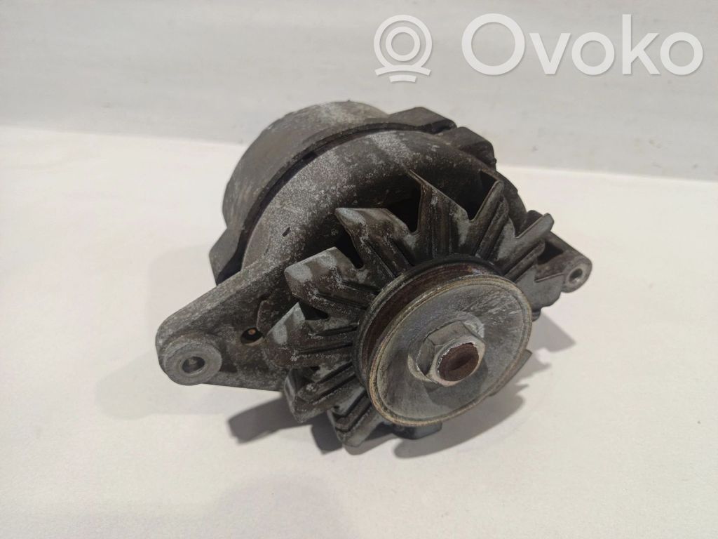 Opel Corsa B Alternador 