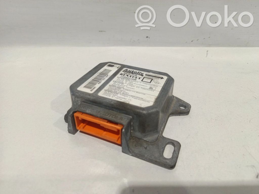 Renault Megane I Airbag control unit/module 