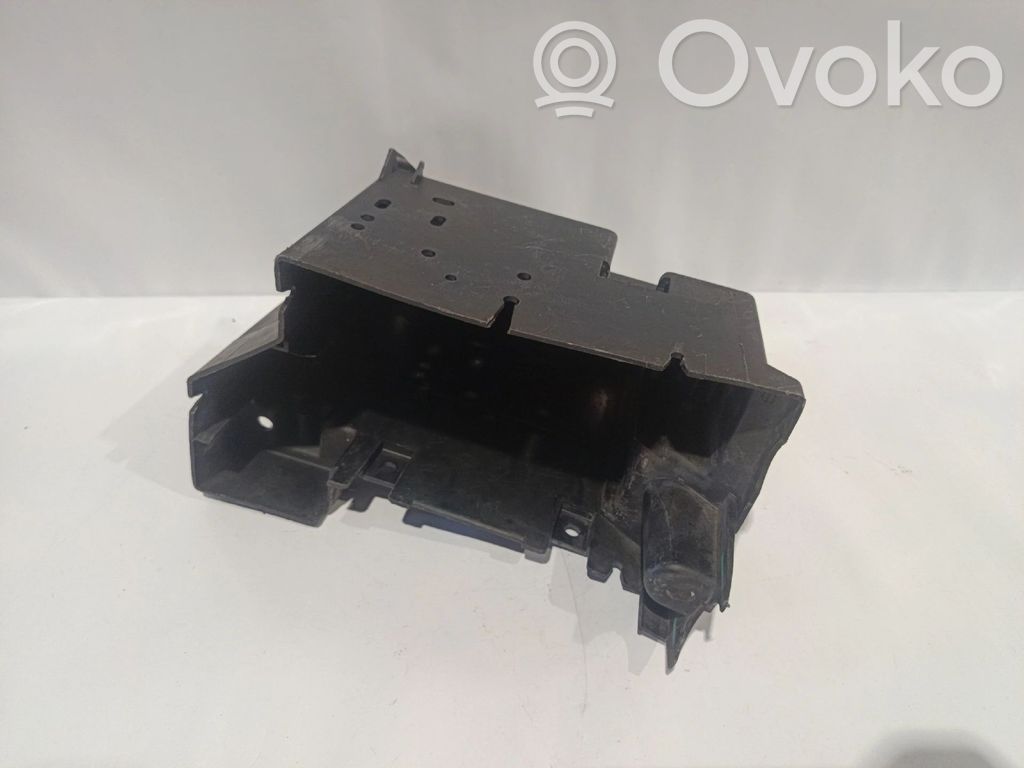 Holder (bracket)   9633899680,93218100