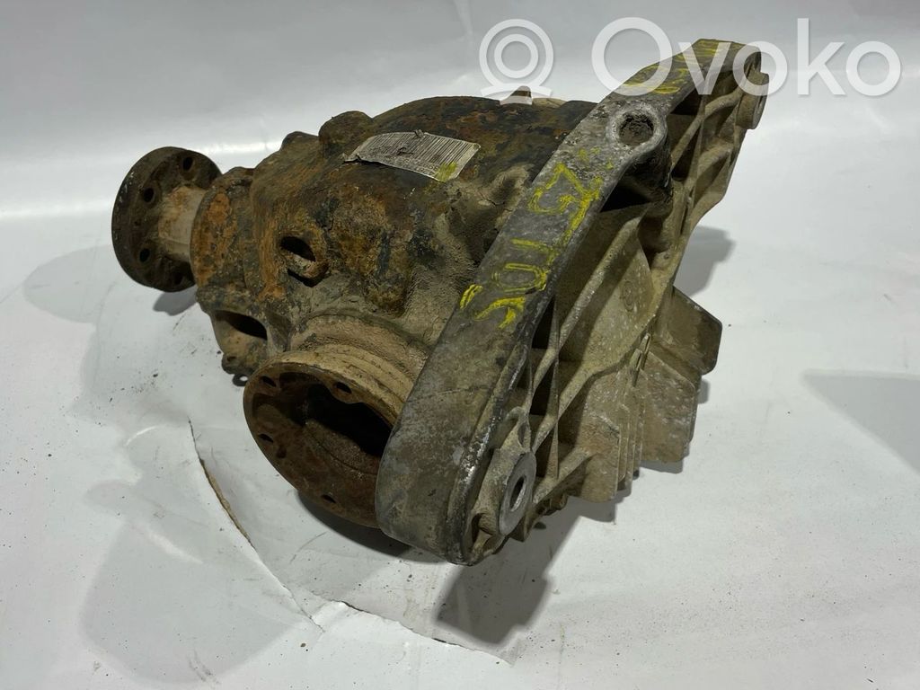 BMW 7 E38 Galinis reduktorius 