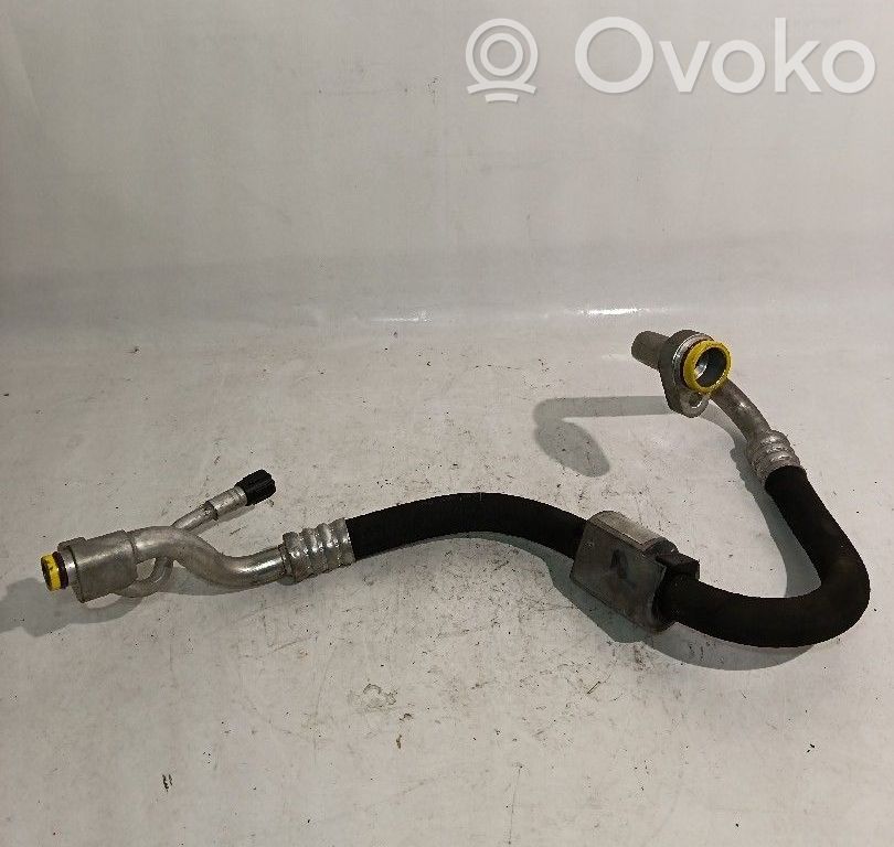 Air conditioning (A/C) pipe/hose   52529410,64504250404