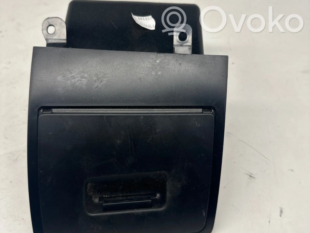 Glove box   7156225,14121810