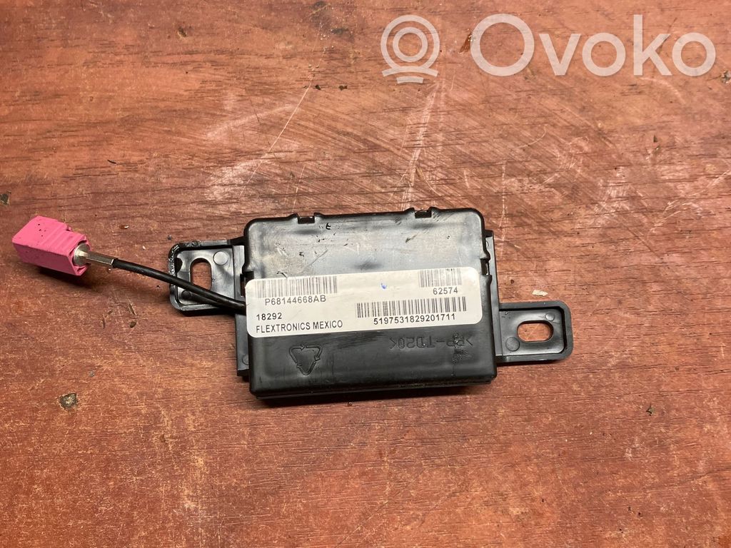Dodge VAN RAM Antenos stiprintuvas 