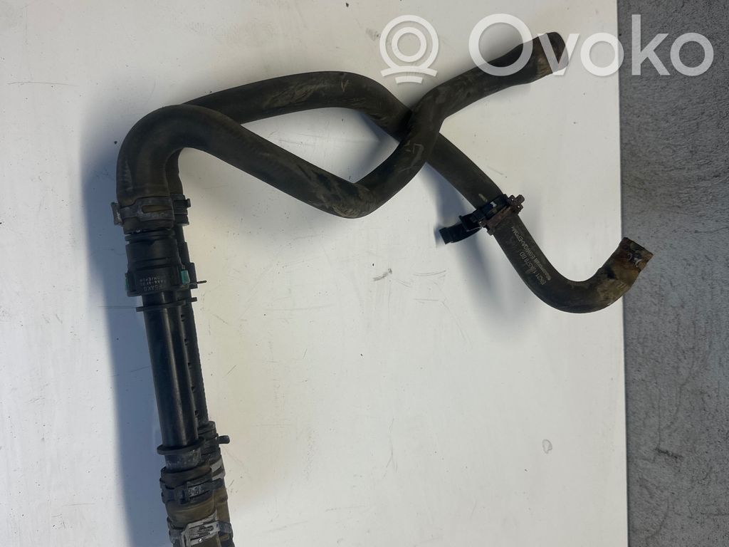 Engine coolant pipe/hose   923824