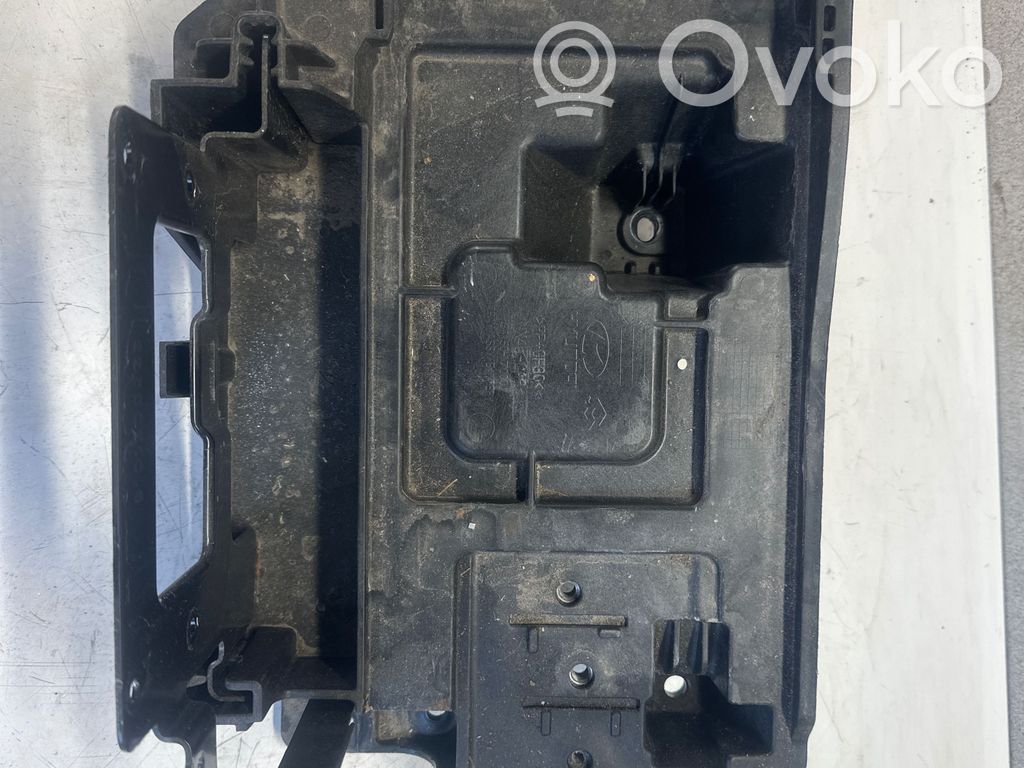 Hyundai Tucson IV NX4 Półka akumulatora 
