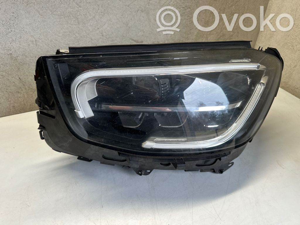 Mercedes-Benz CLA C117 X117 W117 Lampa przednia 