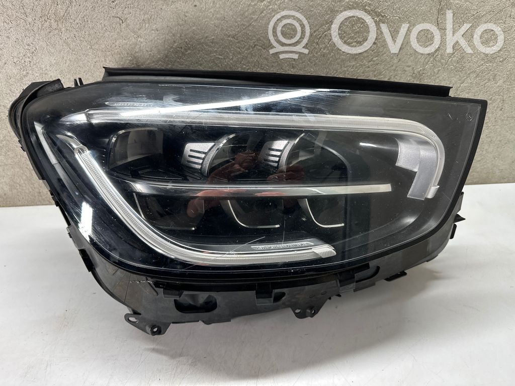 Mercedes-Benz GLC X253 C253 Lampa przednia 